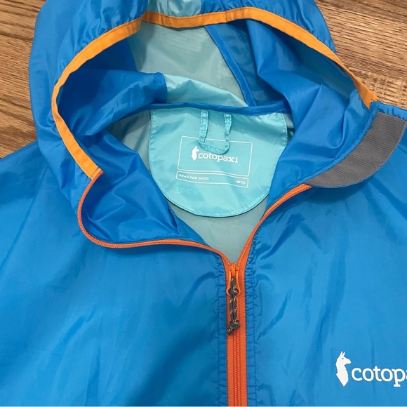 Cotopaxi windbreaker - Picture 3 of 3